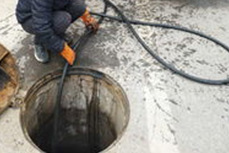 水管道清洗项目,城东洲公司下水管道疏通,高压清洗泵安装